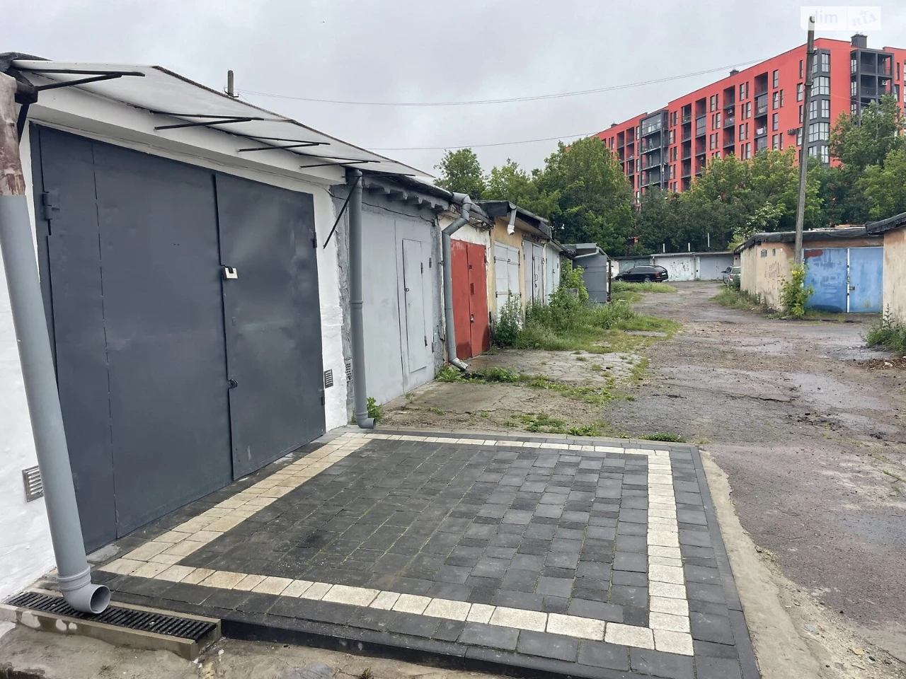Продаж Місце в гаражному кооперативі Личаківський