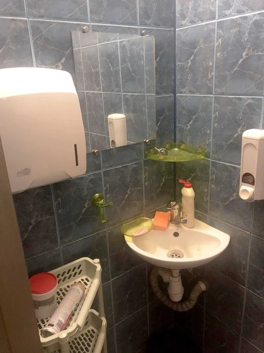 Продаж гаража по вул.Полуботка (Сихів) 182 м.кв.