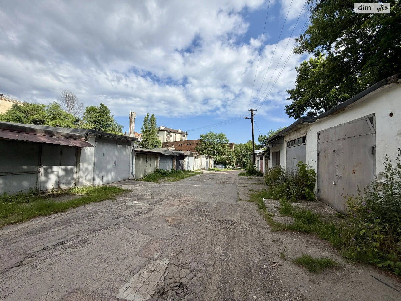 Продаж Місце в гаражному кооперативі Погулянка