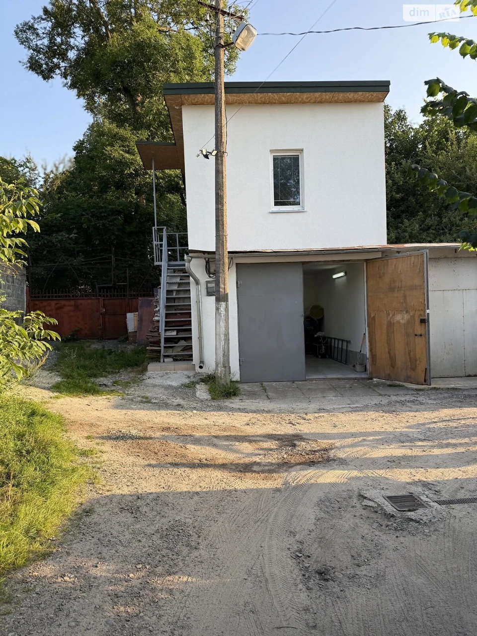 Продаж Місце в гаражному кооперативі Сихів