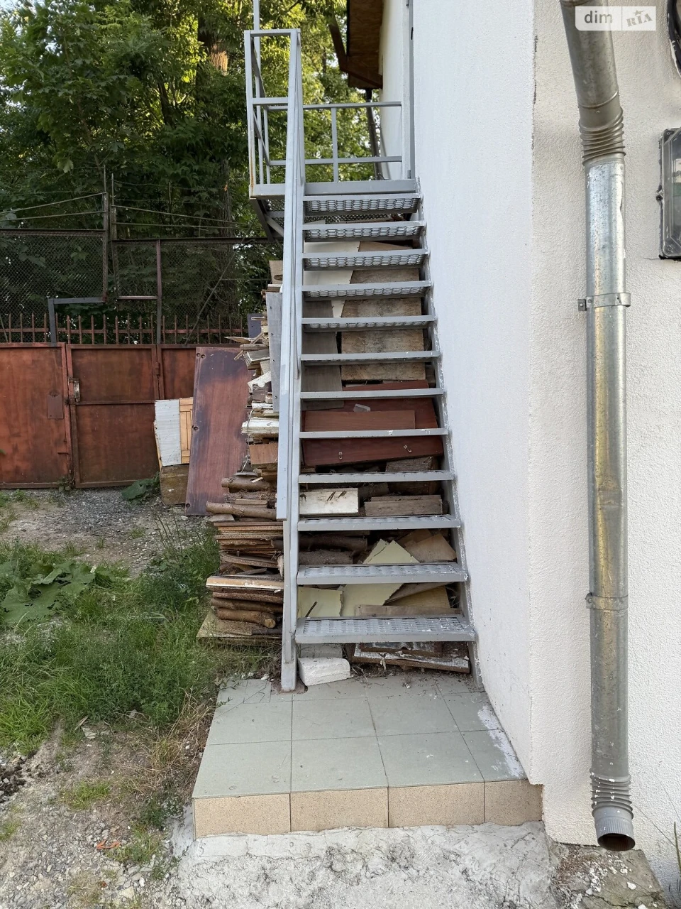 Продаж Місце в гаражному кооперативі Сихів