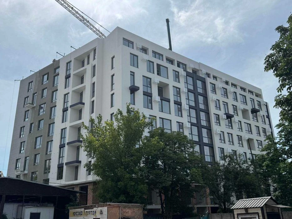 Продаж паркомісця в підземному паркінгу в новобудові вул. Бу