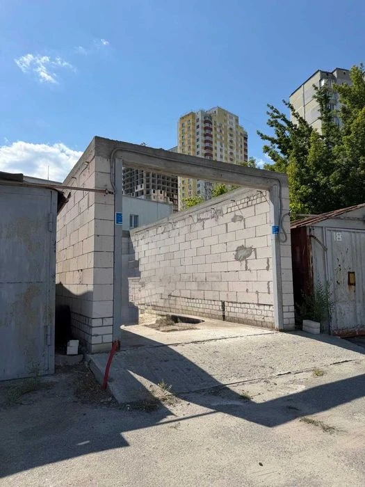 Продаж гараж. вул. Хорольська. вул. Сиваська