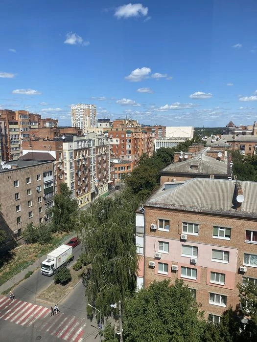 Квартира 3 - х кімнатна центр