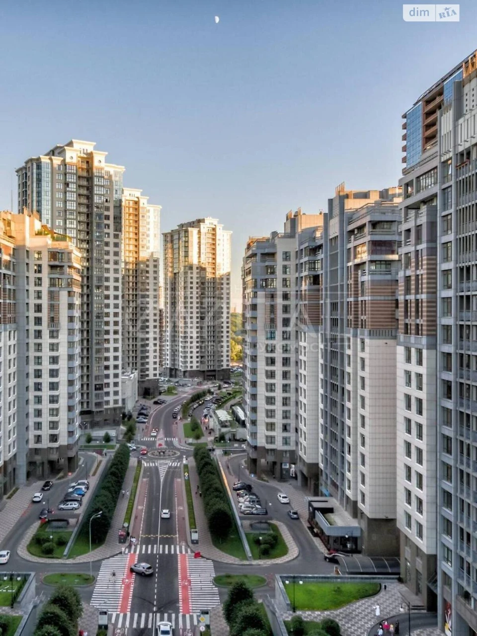 Продаж Підземний паркінг Печерський