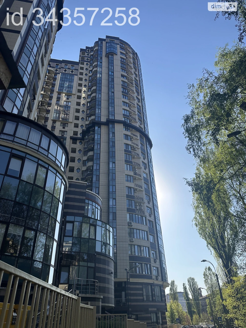 Продаж Підземний паркінг Саперне Поле
