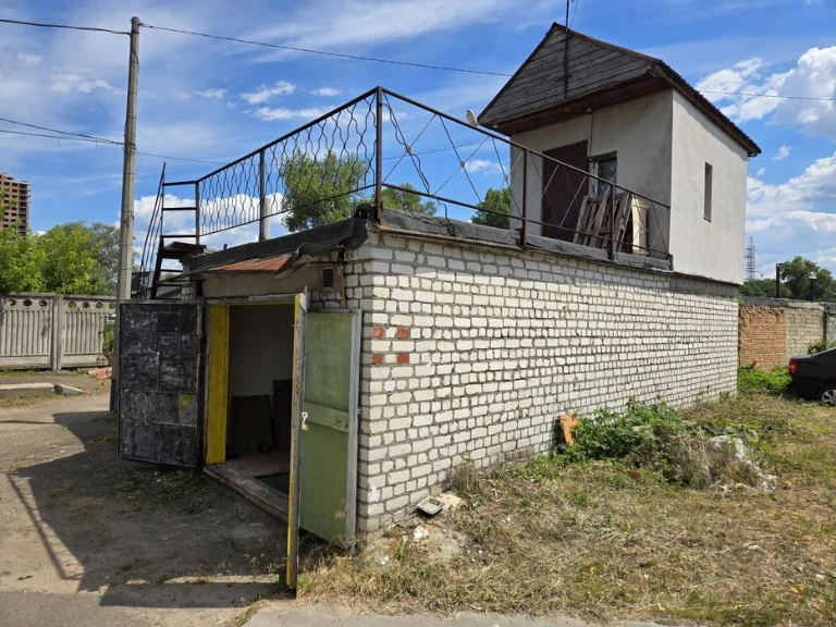 Гараж Оболонь ГСК Монолит 62кв.м.