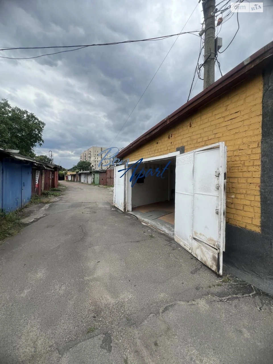 Продаж Місце в гаражному кооперативі Печерський
