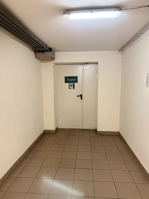 Паркомісце Park Avenue VIP