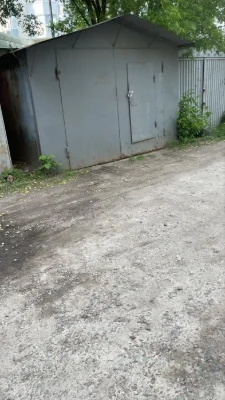 Продам металевий гараж біля  вїзду в ЖК «Паркова Вежа»