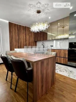 Sale of 3-room apartment 87.8 sq. m. on Yuliya Zdanovskaya Street 28 •
