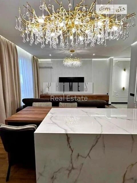 Sale of 3-room apartment 87.8 sq. m. on Yuliya Zdanovskaya Street 28 •