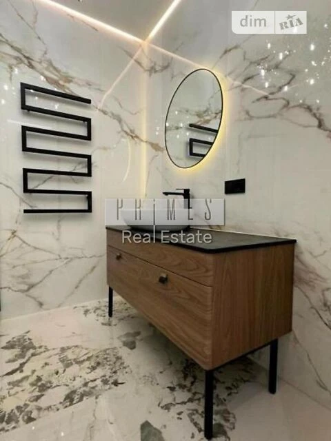 Sale of 3-room apartment 87.8 sq. m. on Yuliya Zdanovskaya Street 28 •