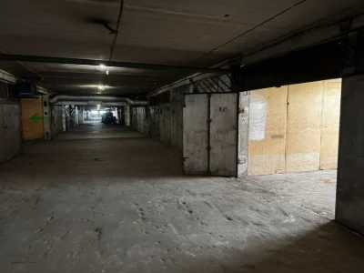 Продаж. Гаражний бокс 18м2 ГБК "Дніпро", вул. Північна 3 (Ге
