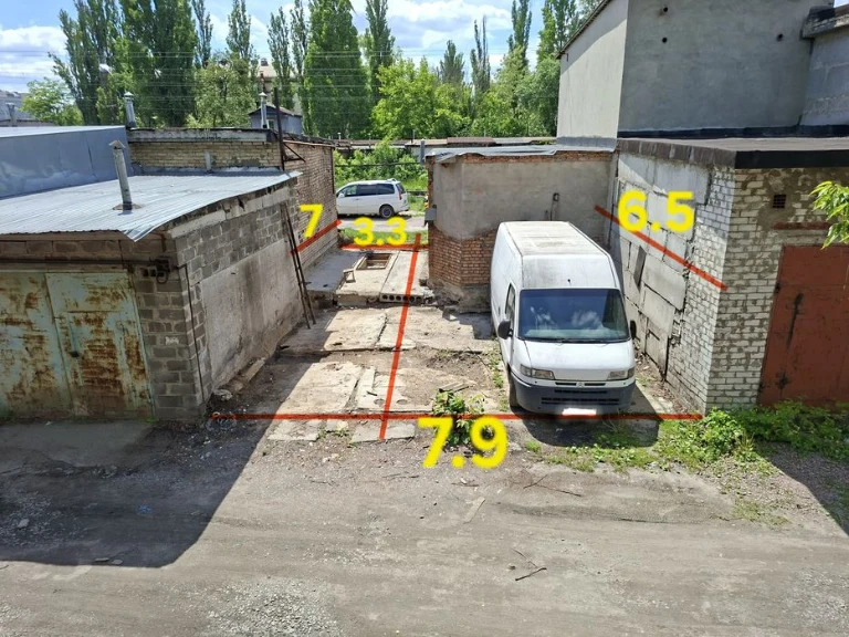 Продаж гаржиних місць. Київ.  Академмістечко.