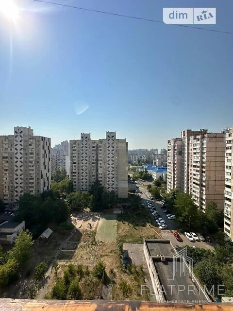 Продаж 2к квартири 60.3 кв. м на вул. Урлівська 9 • ID 34581
