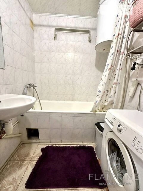 Продаж 2к квартири 60.3 кв. м на вул. Урлівська 9 • ID 34581