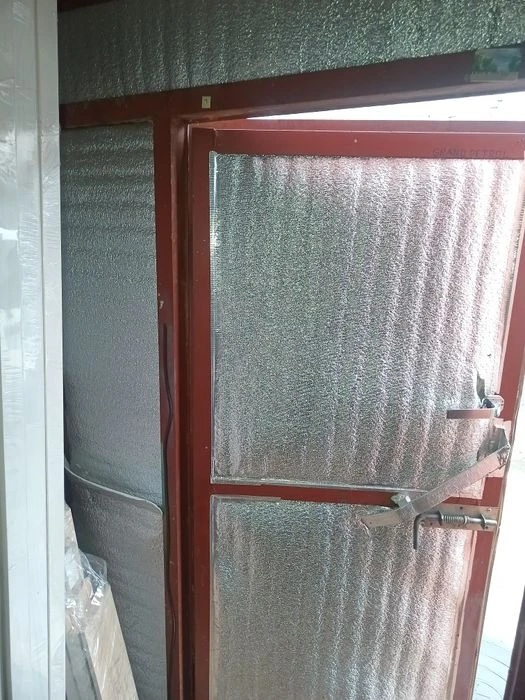 Україна м.Київ.Продаж, гараж 3 рівні 9м на 5 мет висота 2500