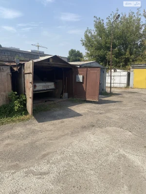 Продаж Місце в гаражному кооперативі Оболонський