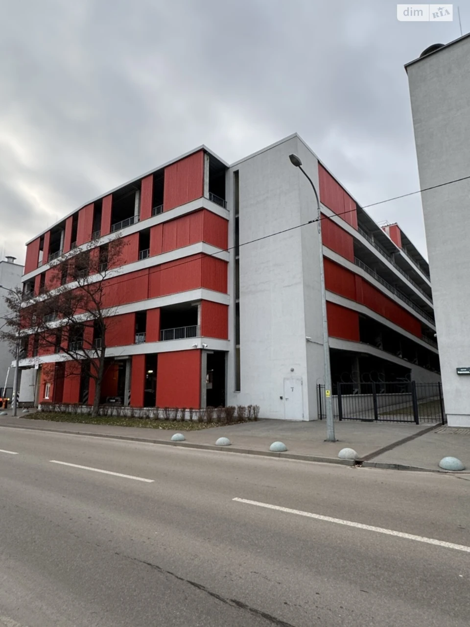 Продаж Підземний паркінг Дніпровський