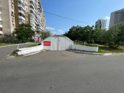 Продаж паркомісця в паркінгу, пр-т Григоренка,33/44, метро П