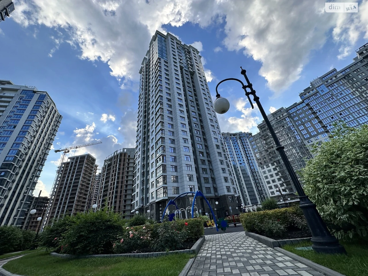 Продаж Підземний паркінг Чорна Гора