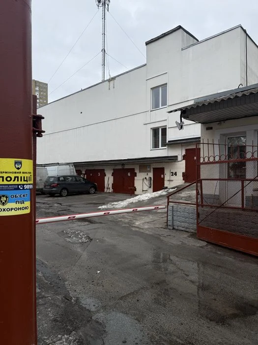 Продам гараж в ГК «Русанівський-1», метро Лівобережна,Сверст