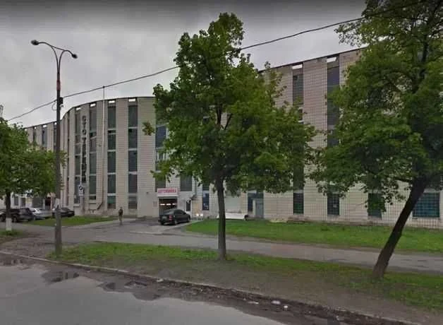 Гараж ГБК.Теремки. Цегляний Первый Поверх: 1-й сдаем в аренд