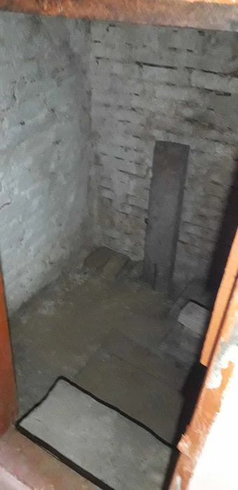 Продаю капітальний цегляний гараж з підвалом