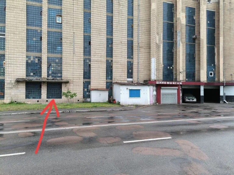 Гараж з підвалом  Лівобережний-1 на вул. Пантелеймона Куліша