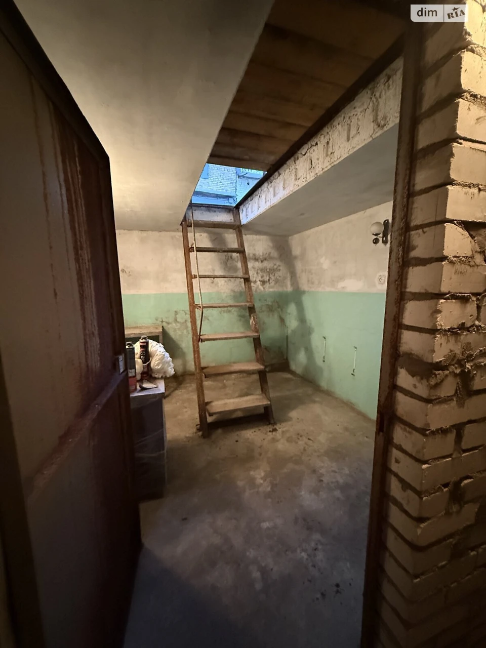 Продаж Місце в гаражному кооперативі Сирець