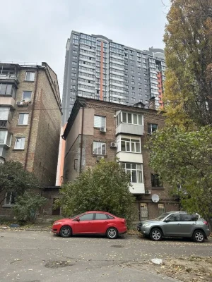 Терміново Продається бетонний гараж. Торг