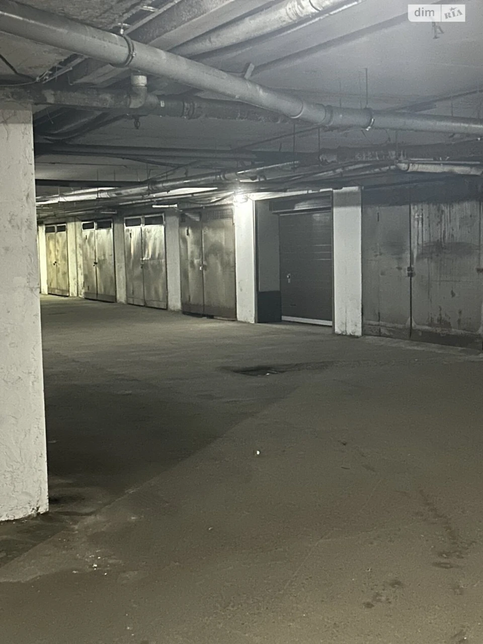 Продаж Місце в гаражному кооперативі Позняки