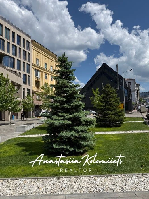 Паркинг с электрозарядкой ЖК Моцарт, Центр