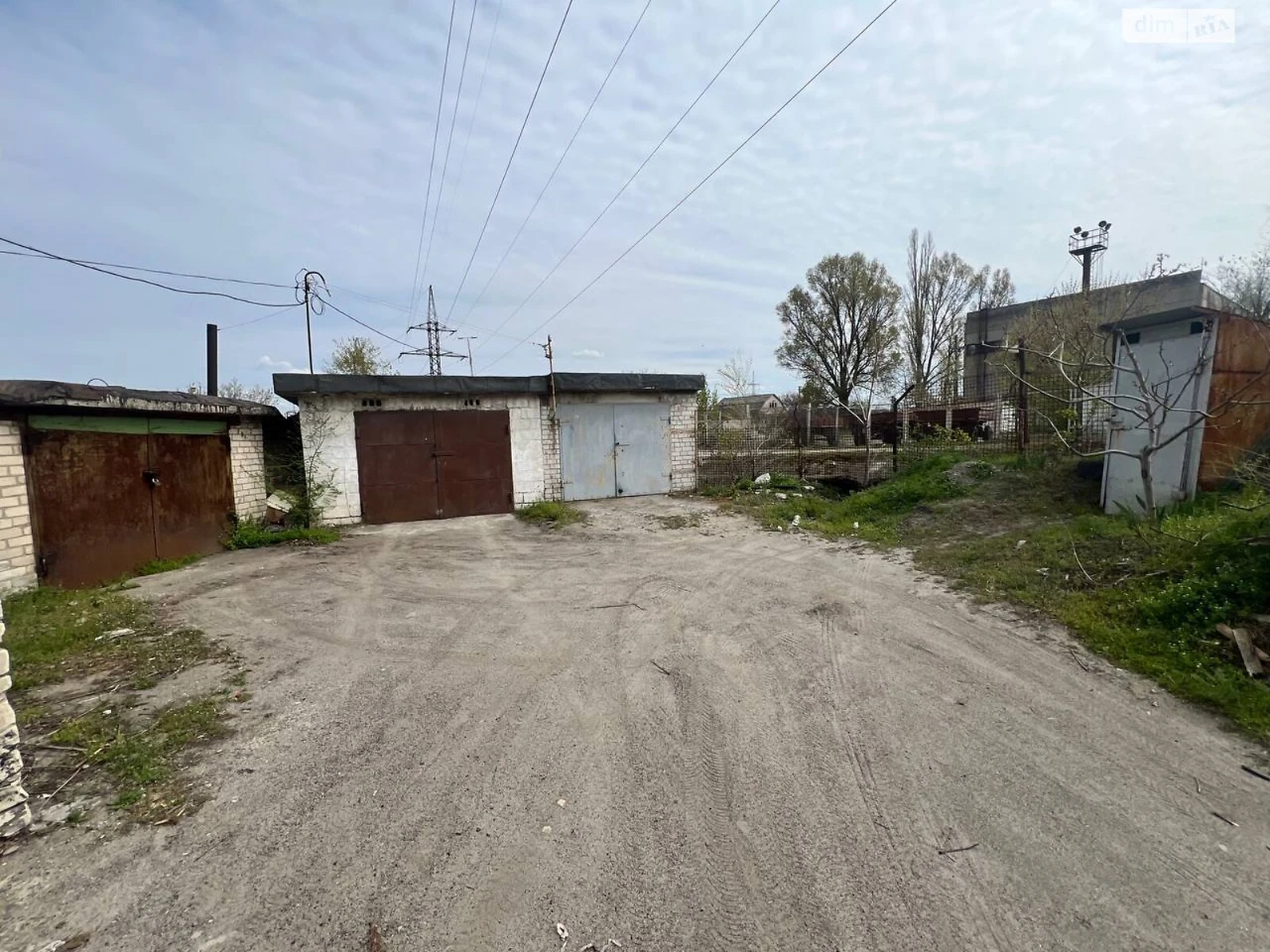 Продаж Місце в гаражному кооперативі Чаплі