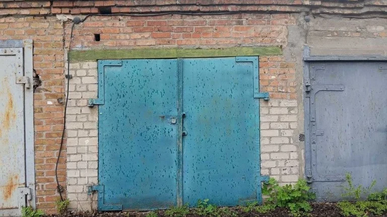 Продам гараж в центрі Дніпра вул. Володимира Великого, 16Б(в
