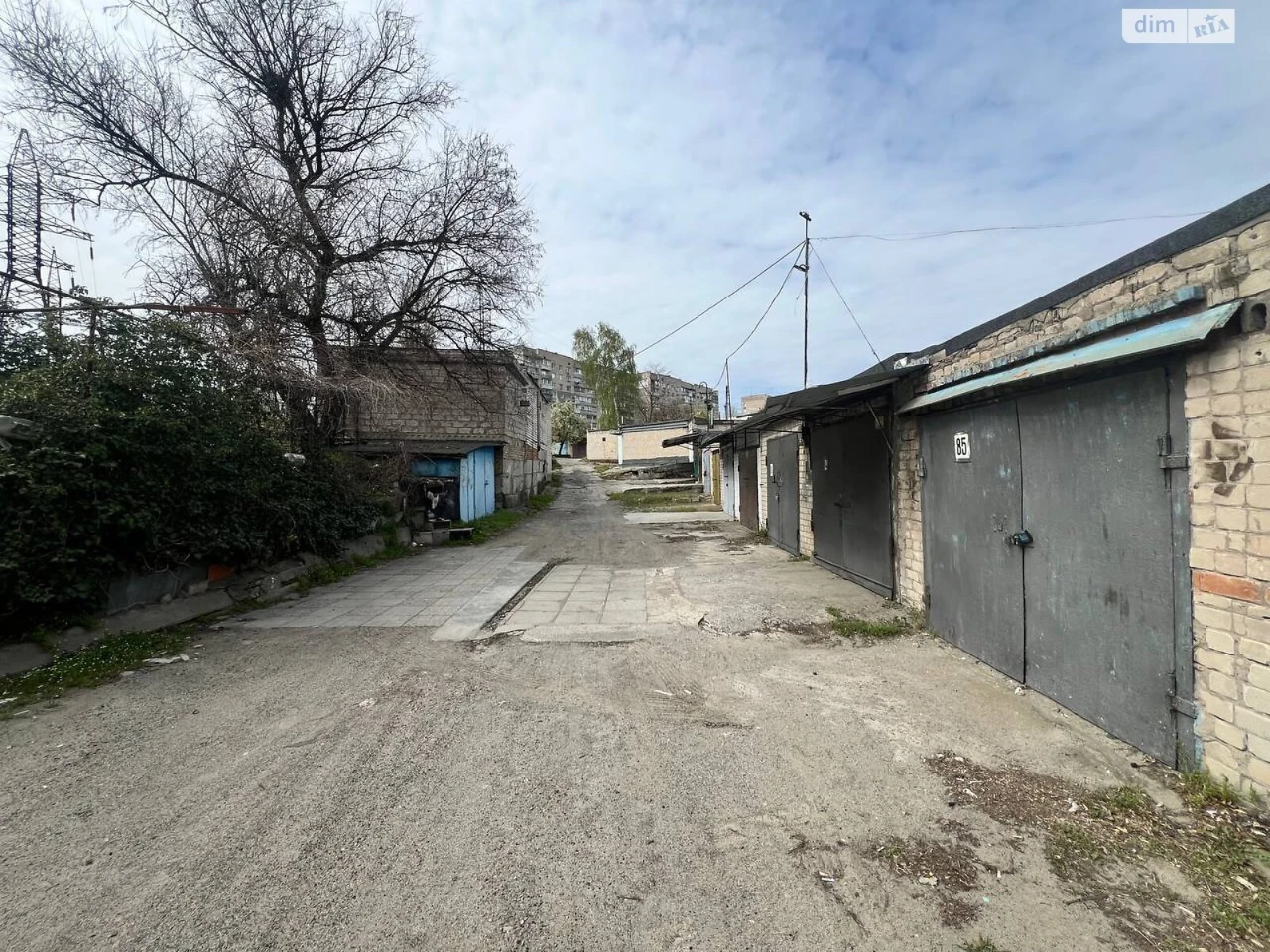Продаж Місце в гаражному кооперативі Чаплі