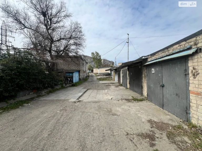 Продаж Місце в гаражному кооперативі Чаплі