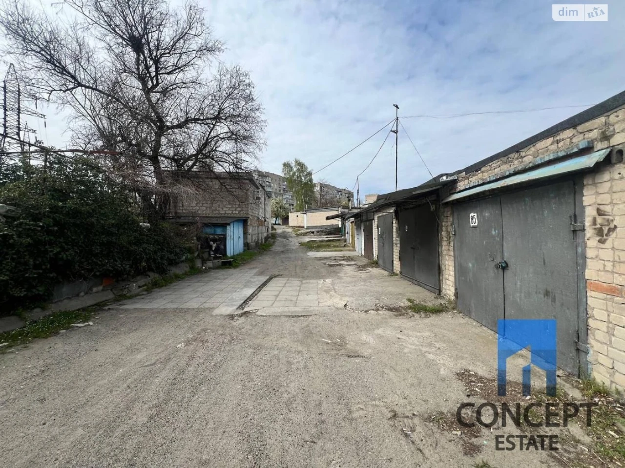 Продаж Місце в гаражному кооперативі Чаплі