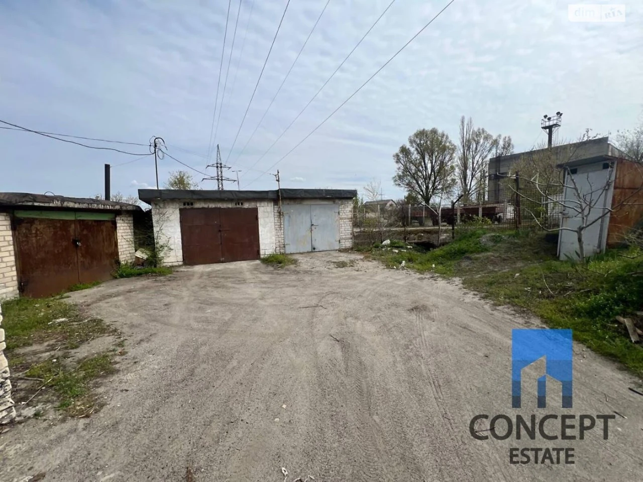 Продаж Місце в гаражному кооперативі Чаплі