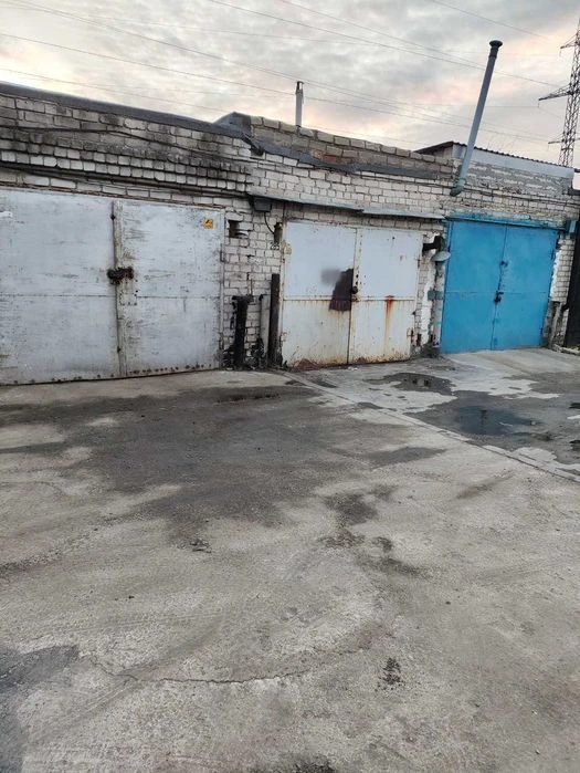 Продам  гараж в ГСК  Планер Левобережный  3 ТОРГ