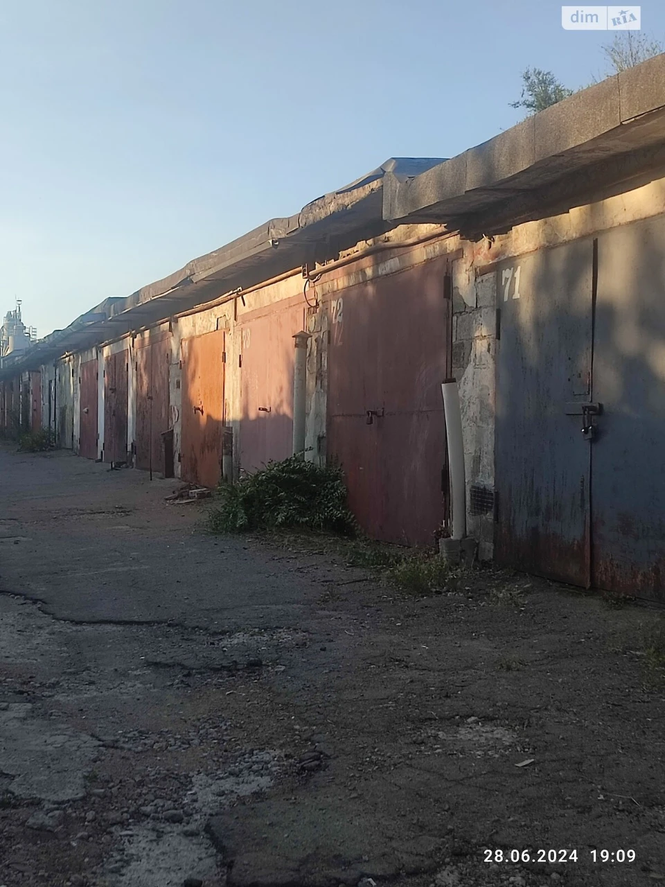 Продаж Місце в гаражному кооперативі Чечелівський