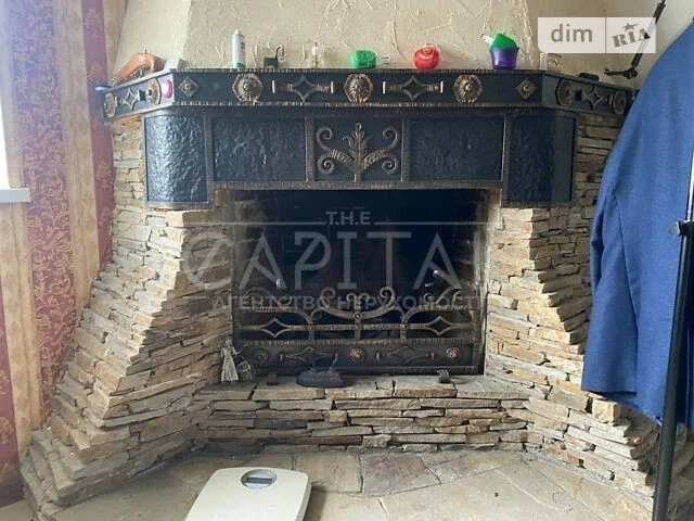 Довгострокова оренда будинку від посередника бесідка на вул.
