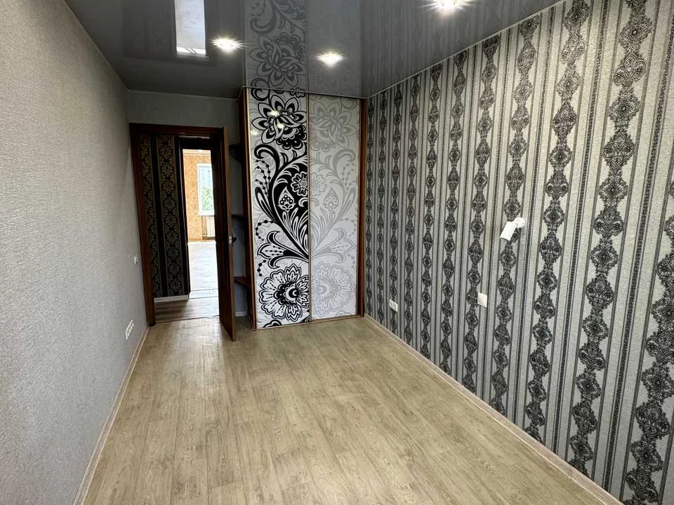 Apartment. Kharkiv, Oleksandrivskyi Ave. (Kosiora)