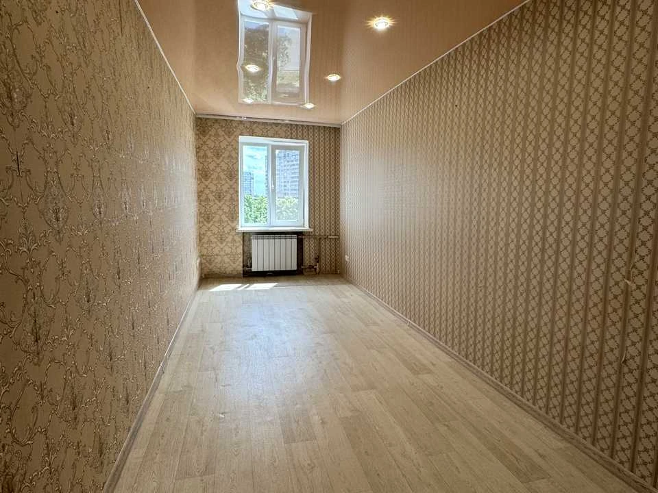 Apartment. Kharkiv, Oleksandrivskyi Ave. (Kosiora)