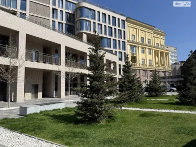 Продаж Підземний паркінг Центр