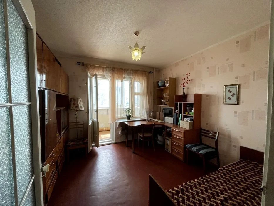 3-room apartment with renovation 87 sq. m, Revutskoho 13, Darnytskyi district