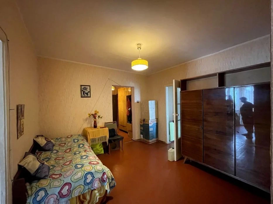 3-room apartment with renovation 87 sq. m, Revutskoho 13, Darnytskyi district