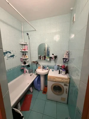 Продам квартиру в центре 45,3 кв. Ген. Цветаева Привоз
