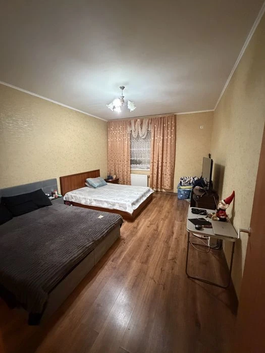 Продам квартиру в центре 45,3 кв. Ген. Цветаева Привоз